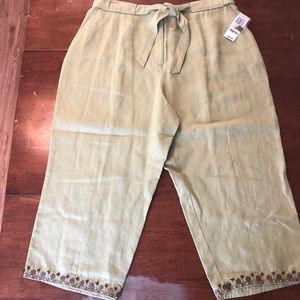 JM woman collection capris